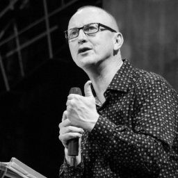 Si quieres ser feliz haz feliz a alguien